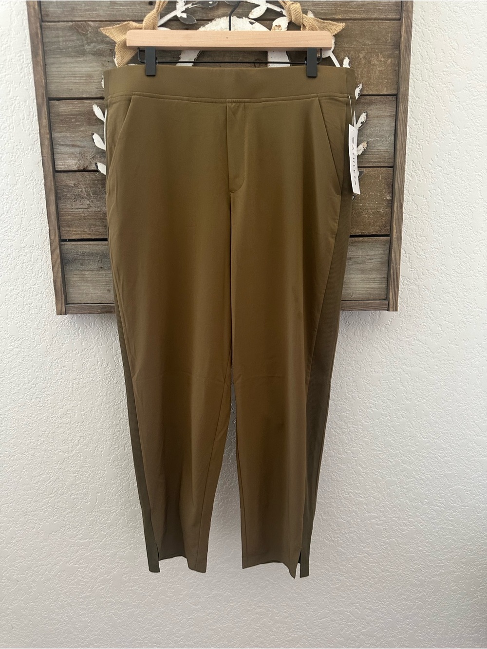 Athleta Brooklyn Ankle‎ Pant Olive Green Straight Leg Pull-On size 14 NWT